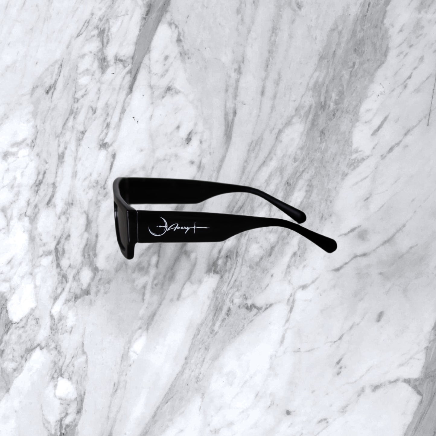 "Avery sunglass Vision"